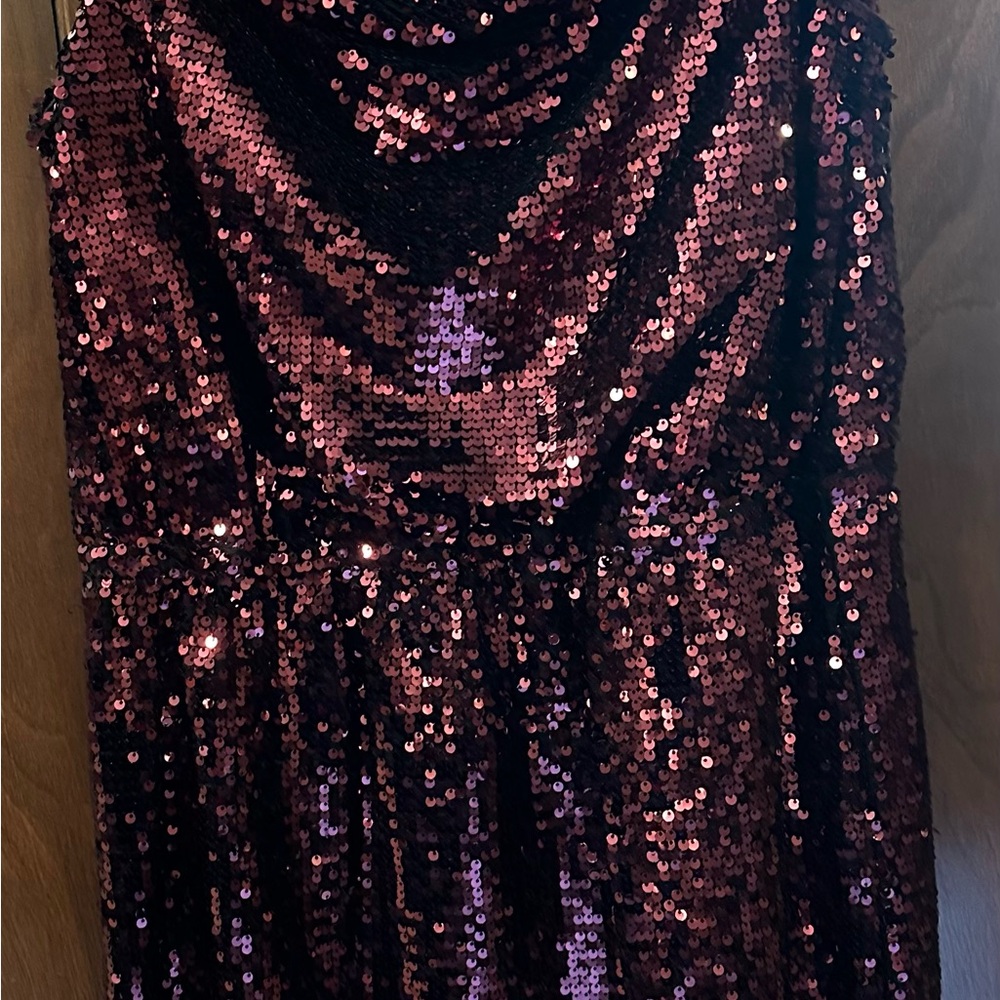 Sequin Dress in Burgundy